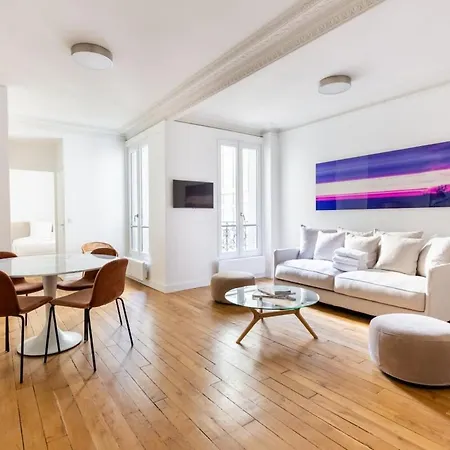 アパート Eiffel Tower - New Renovated 4 People パリ